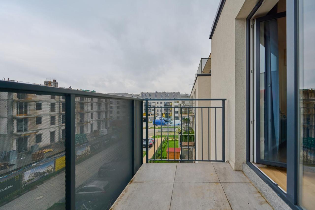 Jagodno Wroclaw Kajdasza Studio Z Bezplatnym Garazem By Noclegi Renters Екстер'єр фото
