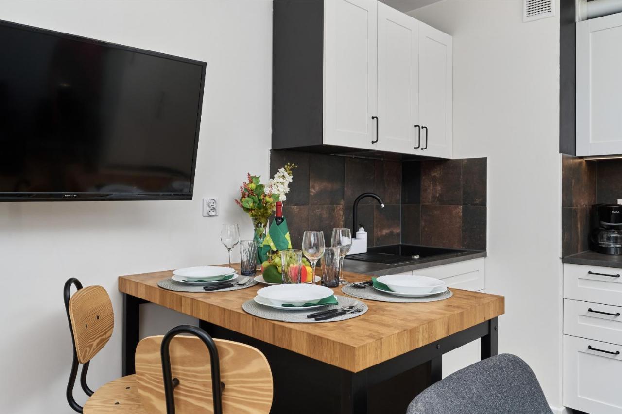Jagodno Wroclaw Kajdasza Studio Z Bezplatnym Garazem By Noclegi Renters Екстер'єр фото