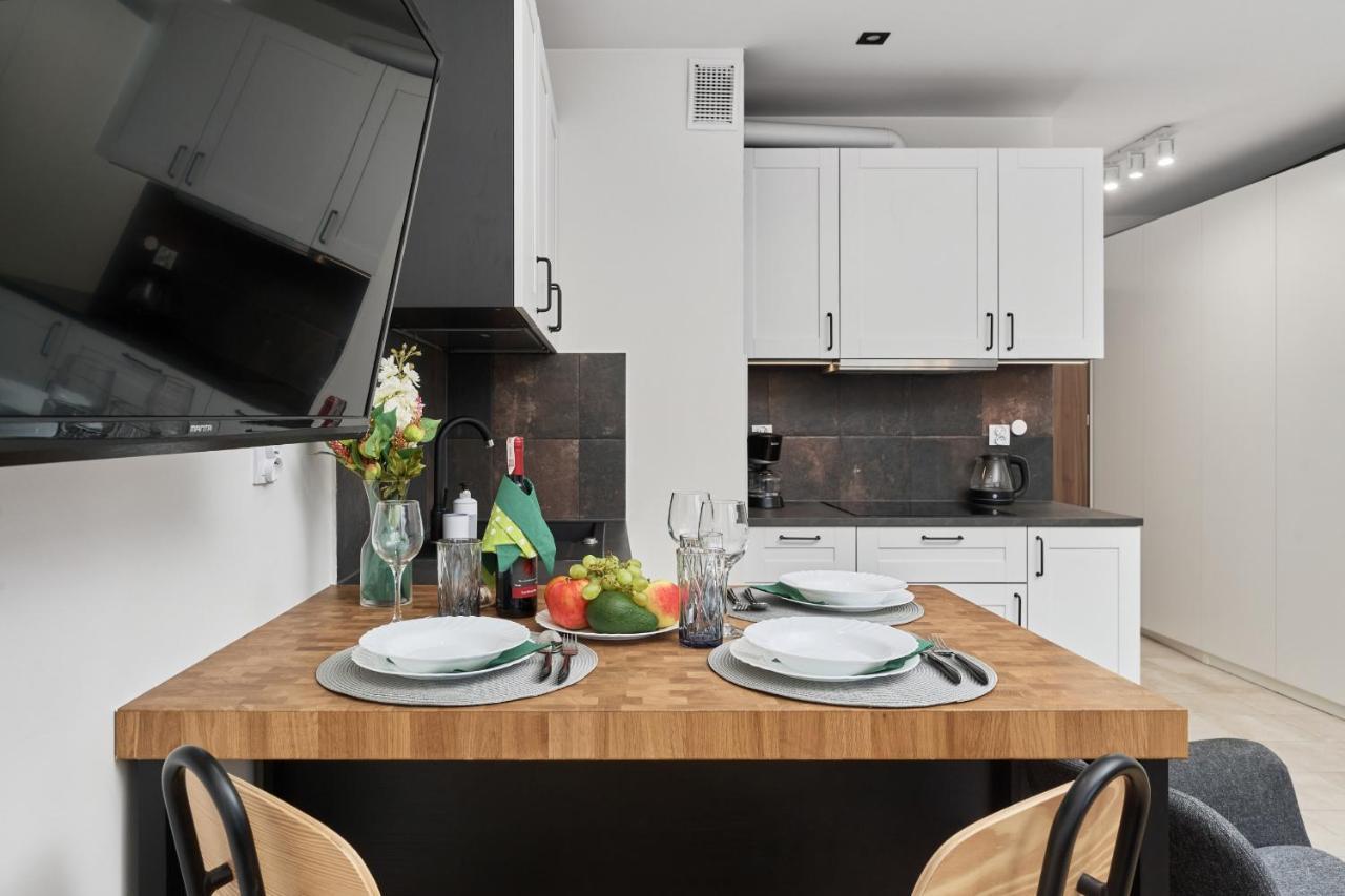Jagodno Wroclaw Kajdasza Studio Z Bezplatnym Garazem By Noclegi Renters Екстер'єр фото